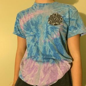 Santa Cruiz tie dye shirt 🤩🍯